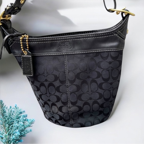 VINTAGE COACH Purse BlackFAST SHIPPING